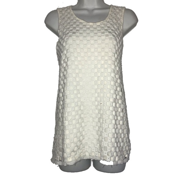 2/$15 S W New York Crochet Overlay Sleeveless Top M - Picture 1 of 6